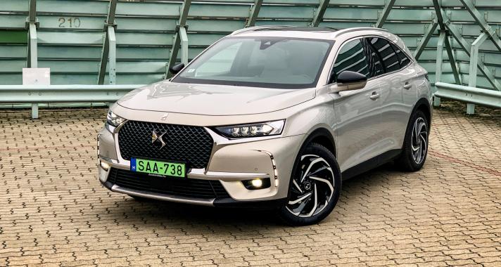 L’amour toujours Plug-in – DS7 Crossback E-Tense