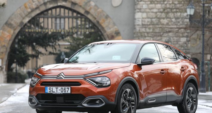 Magyarországra is megérkezett az új generációs kompakt ötajtós, az új CITROËN C4 ÉS Ë-C4 – 100% ËLECTRIC!