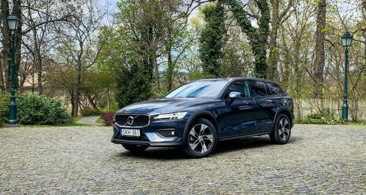 Klasszikus értékek új köntösben – Volvo V60 Cross Country B4 AWD