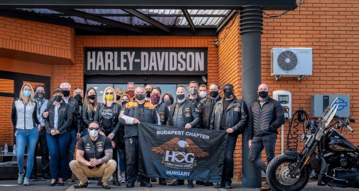 Harley-Davidsonokon érkezik meleg étel a rászoruló családokhoz