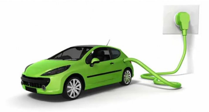 Használtautó.hu: óriási a kereslet az elektromos autók iránt