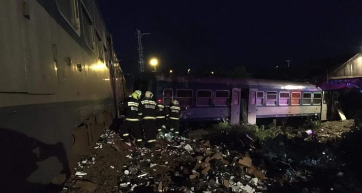 Kamionnal ütközött egy vonat Sátoraljaújhelyen