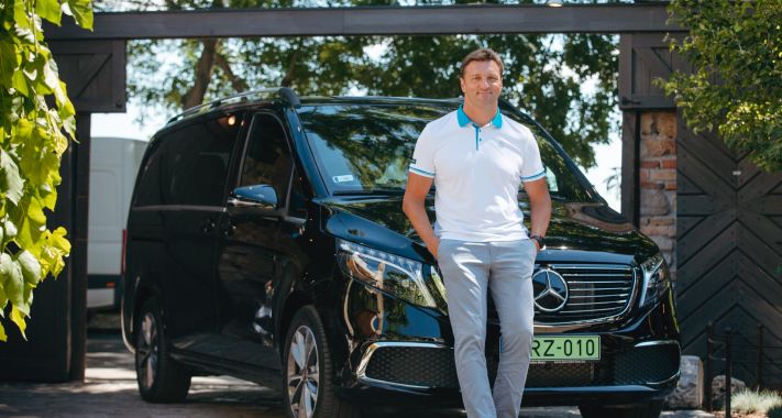 Bemutatta új márkanagykövetét a Mercedes-Benz Hungária Kft.