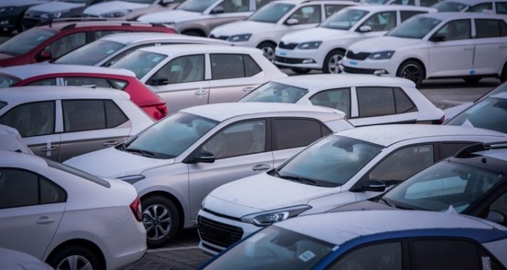 Nagy-Britanniában 28 százalékkal nőtt az új autók eladása júniusban