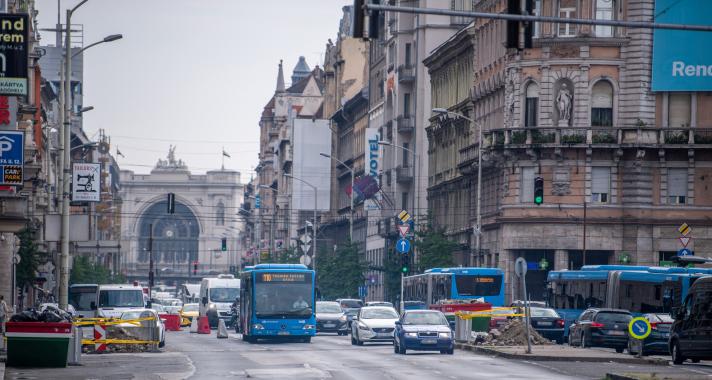 Megkezdődött a Blaha Lujza tér átépítése